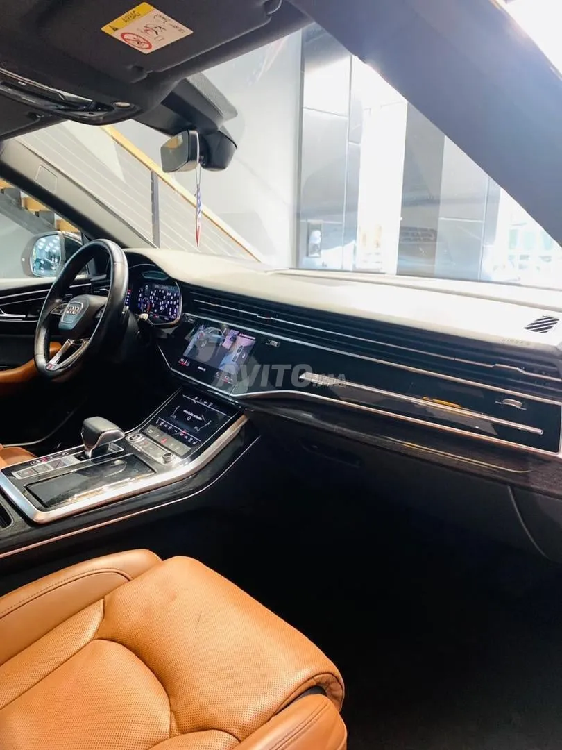Audi Q8 S Line — photo 3
