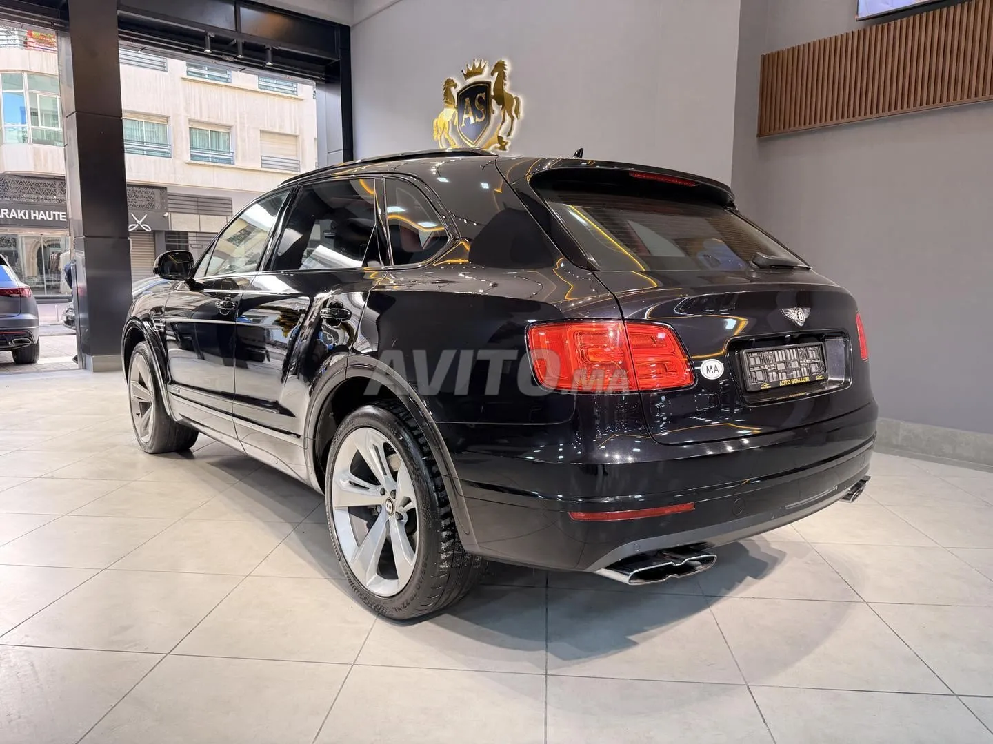 Bentley Bentayga Full Carbon — photo 3