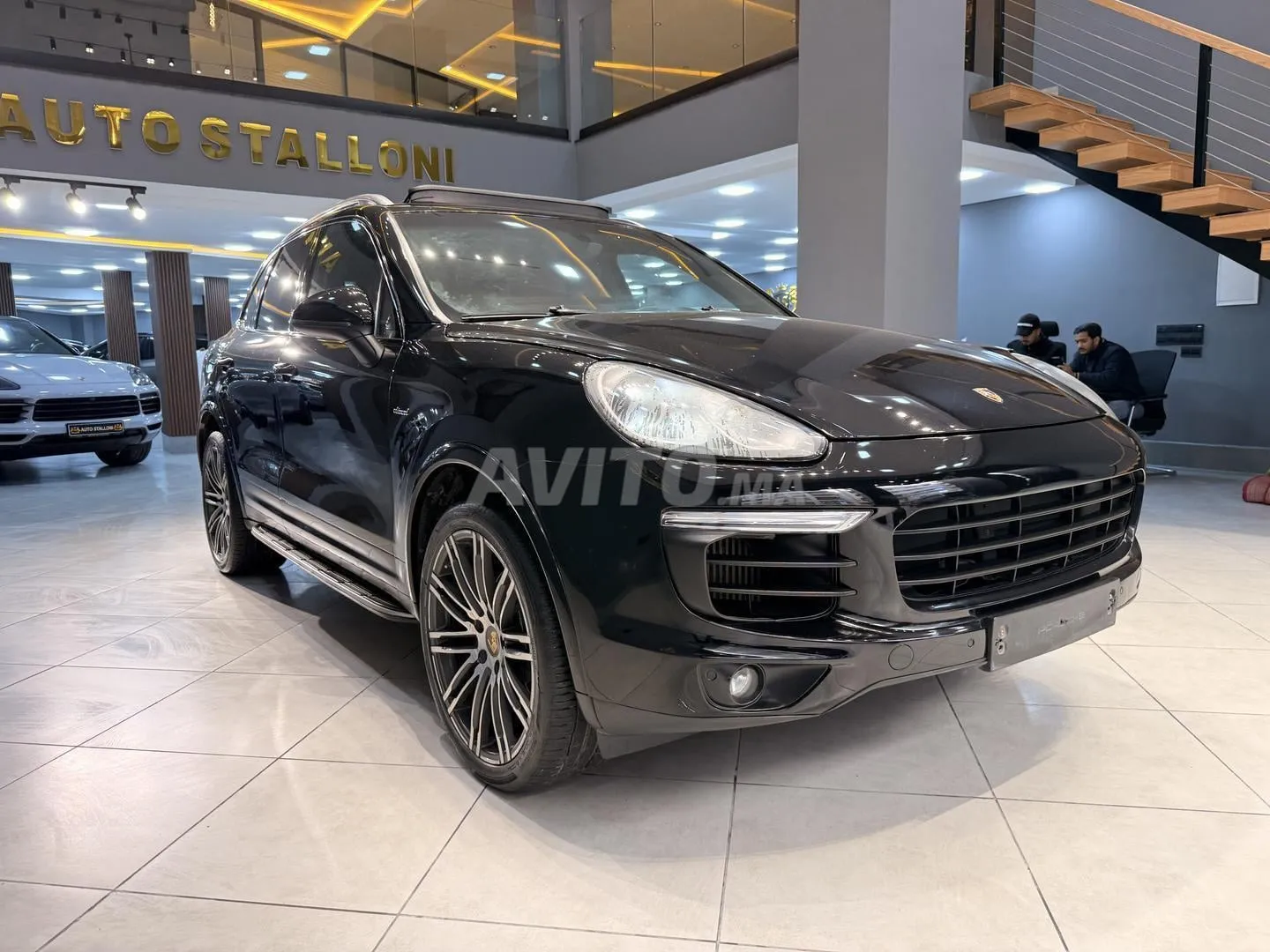 Porsche Cayenne — photo 3