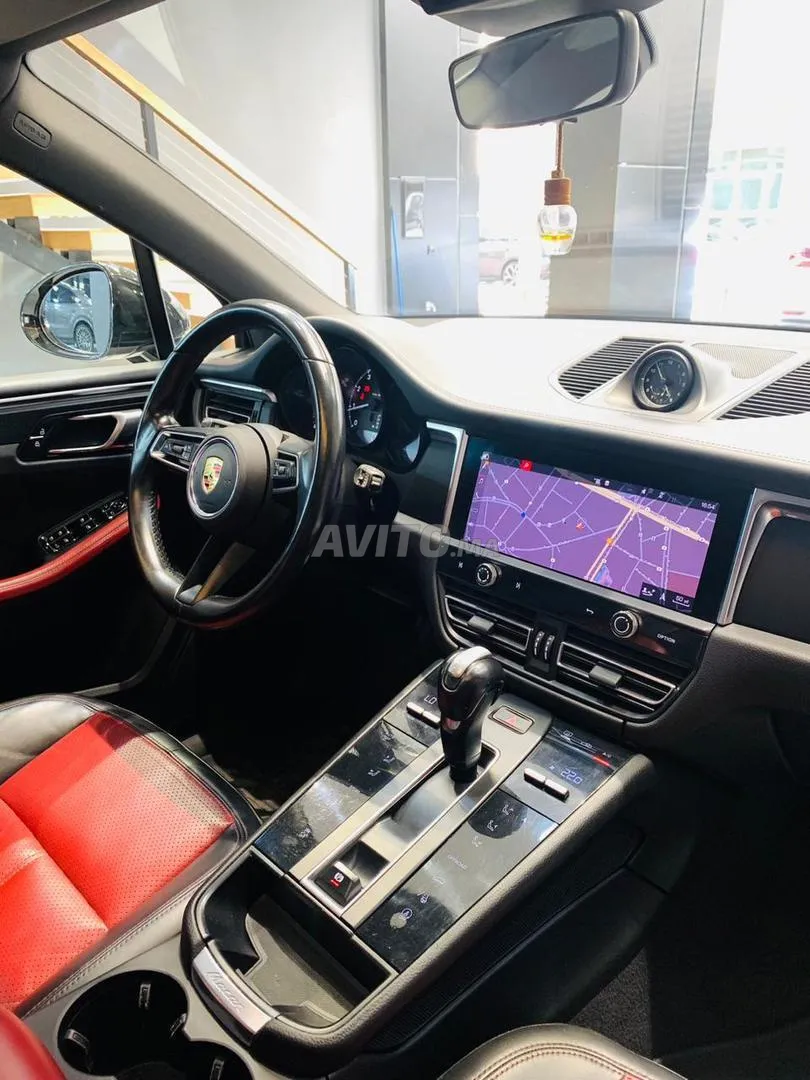 Porsche Macan — photo 3