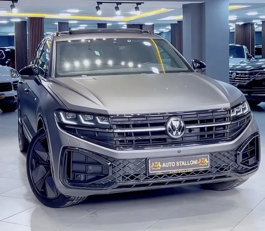 Volkswagen Touareg R-Line — Gris Mat (Satin)